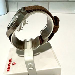 Mens Nixon Watch. The Time Teller